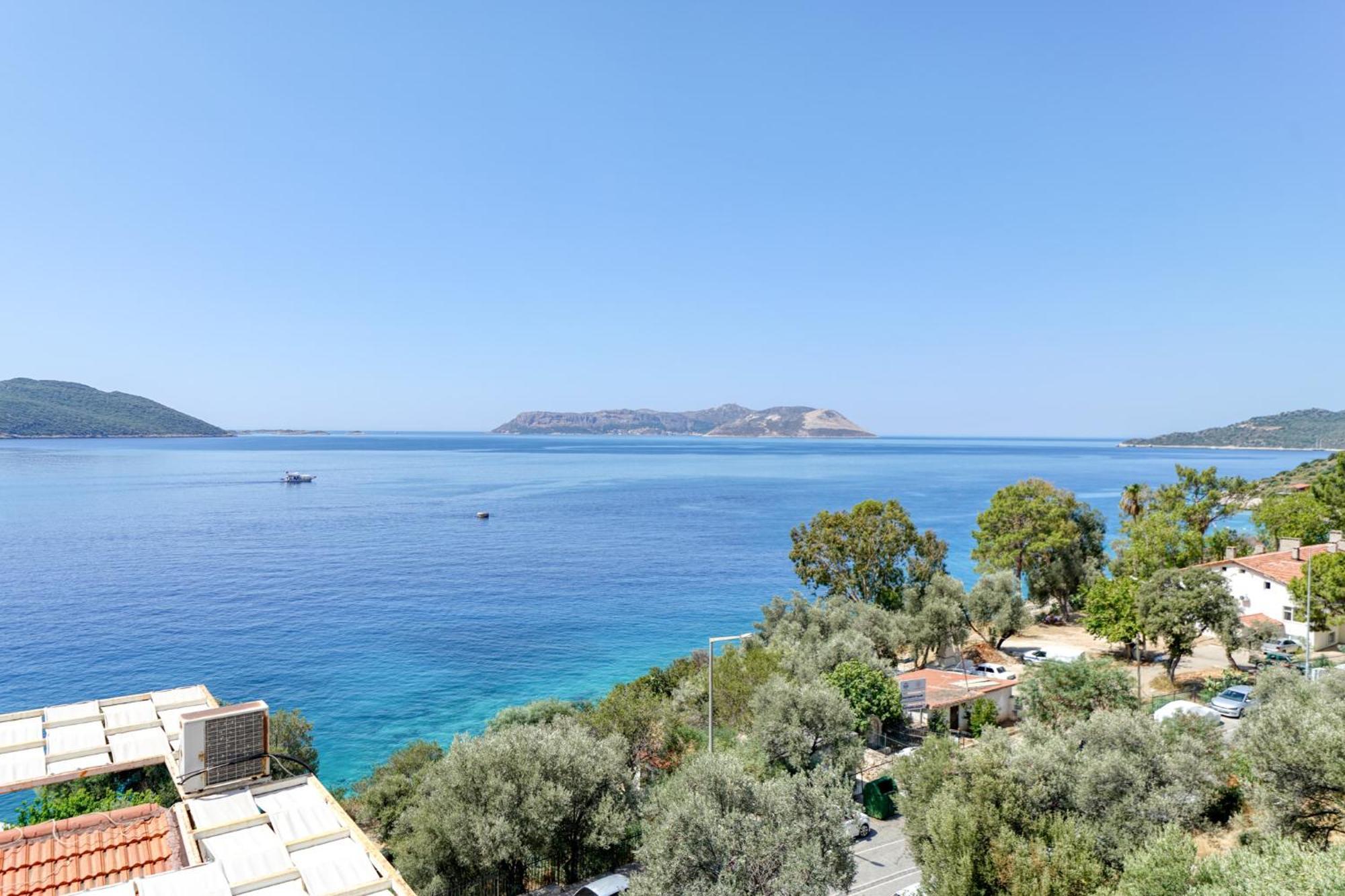 Bluenook Suites Kas Exterior photo
